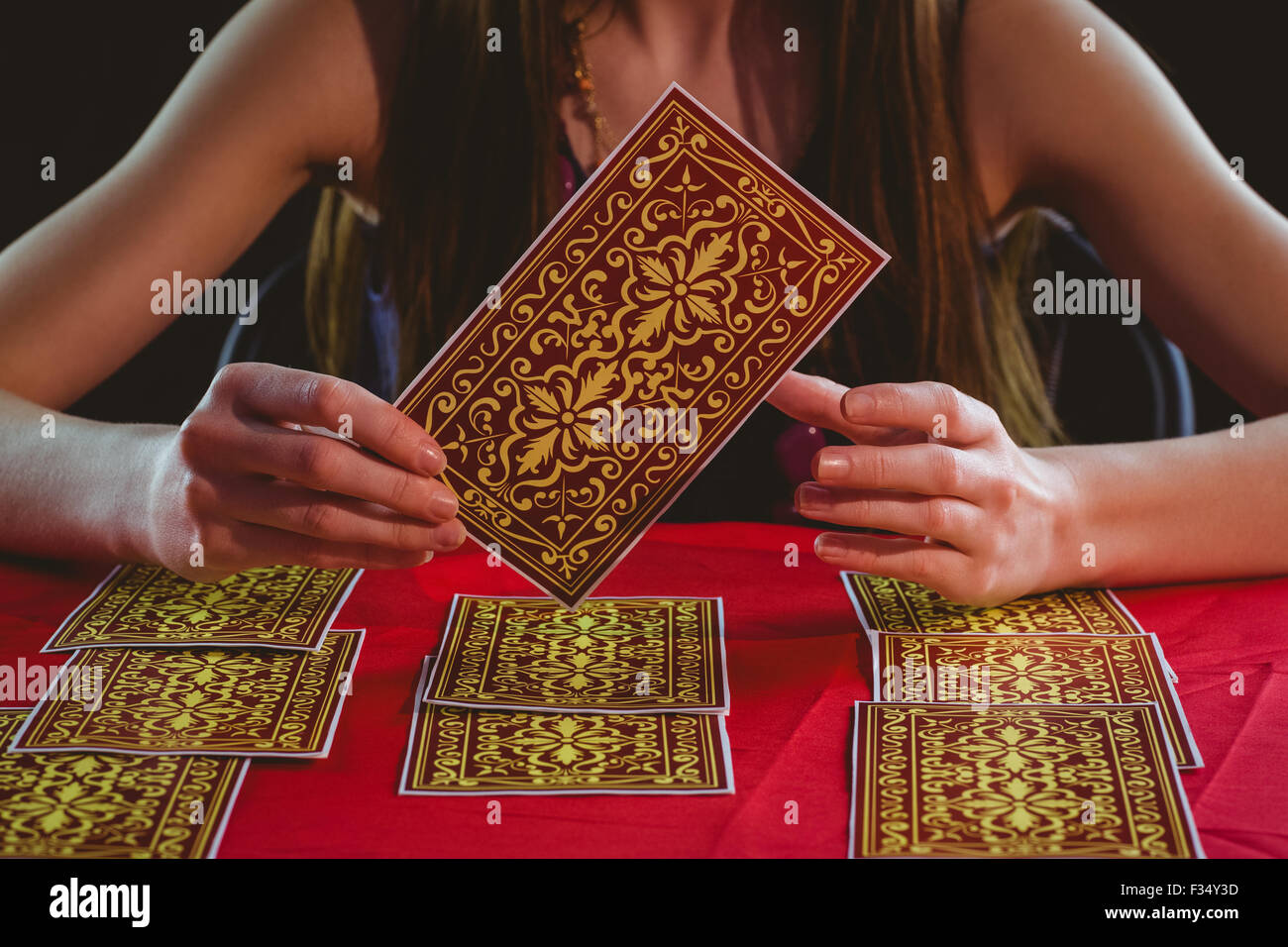 Fortune teller using tarot cards Stock Photo Alamy