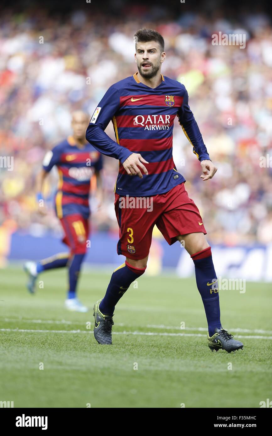 Barcelona, Spain. 26th Sep, 2015. Gerard Pique (Barcelona) Football/Soccer : Spanish 'Liga BBVA' match between FC Barcelona 2-1 UD Las Palmas at the Camp Nou Stadium in Barcelona, Spain . © Mutsu Kawamori/AFLO/Alamy Live News Stock Photo