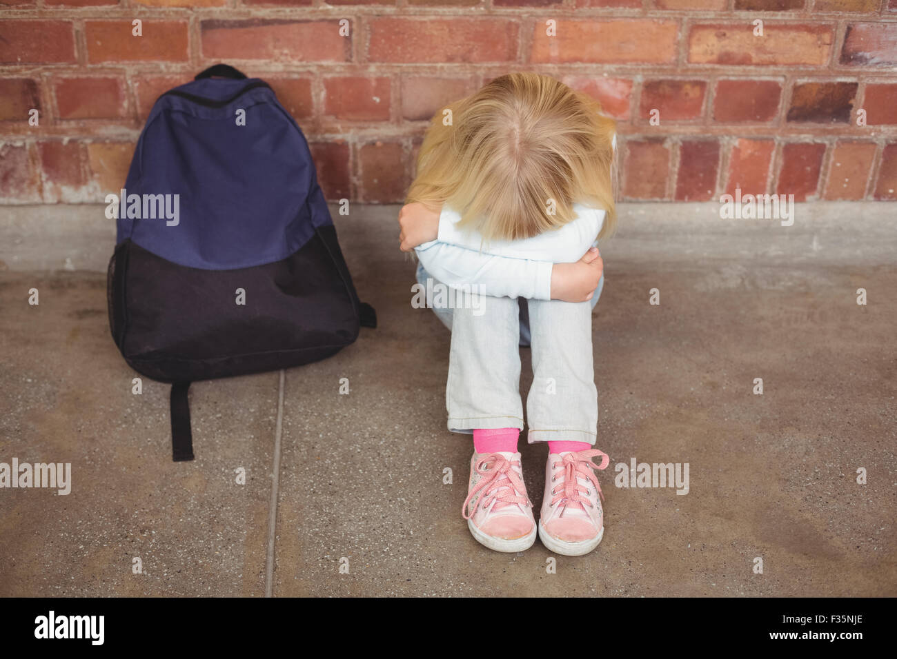 School pupil crying hi-res stock photography and images - Alamy