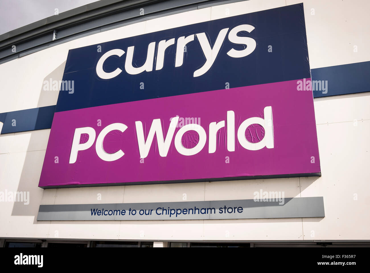 Sign Currys PC World store in Chippenham UK Stock Photo