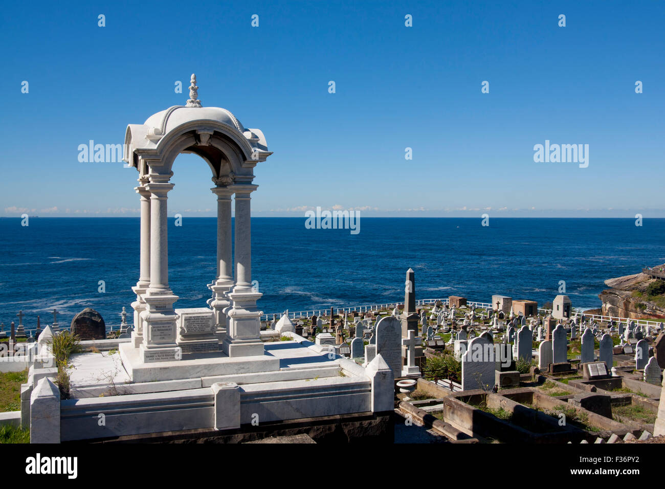 Waverley Cemetery overlooking Tasman Sea Pacific Ocean Sydney New South Wales NSW Australia Stock Photo