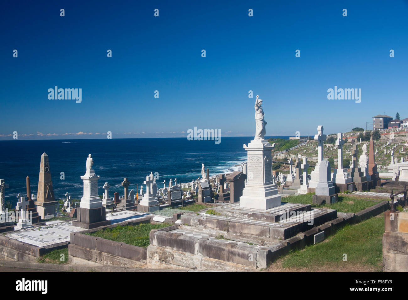Waverley Cemetery Gravestones, monuments and Tasman Sea Pacific Ocean Sydney New South Wales NSW Australia Stock Photo