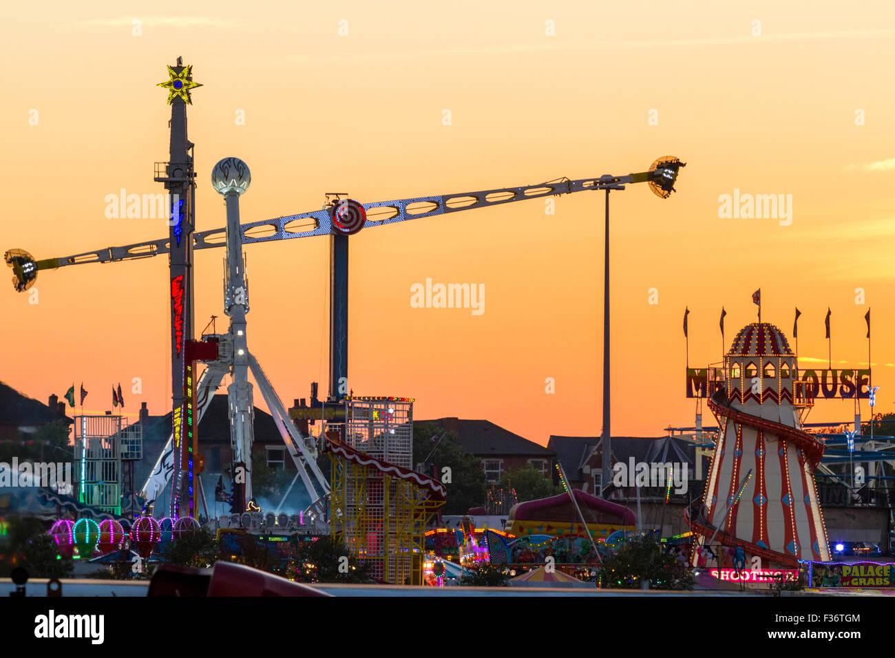 Nottingham, UK. 30th September 2015. Nottingham Goose Fair opened this evening and continues until Sunday 3rd October. It is one of Europe's largest travelling fairs with a history going back over 720 years. Credit:  Martyn Williams/Alamy Live News Stock Photo