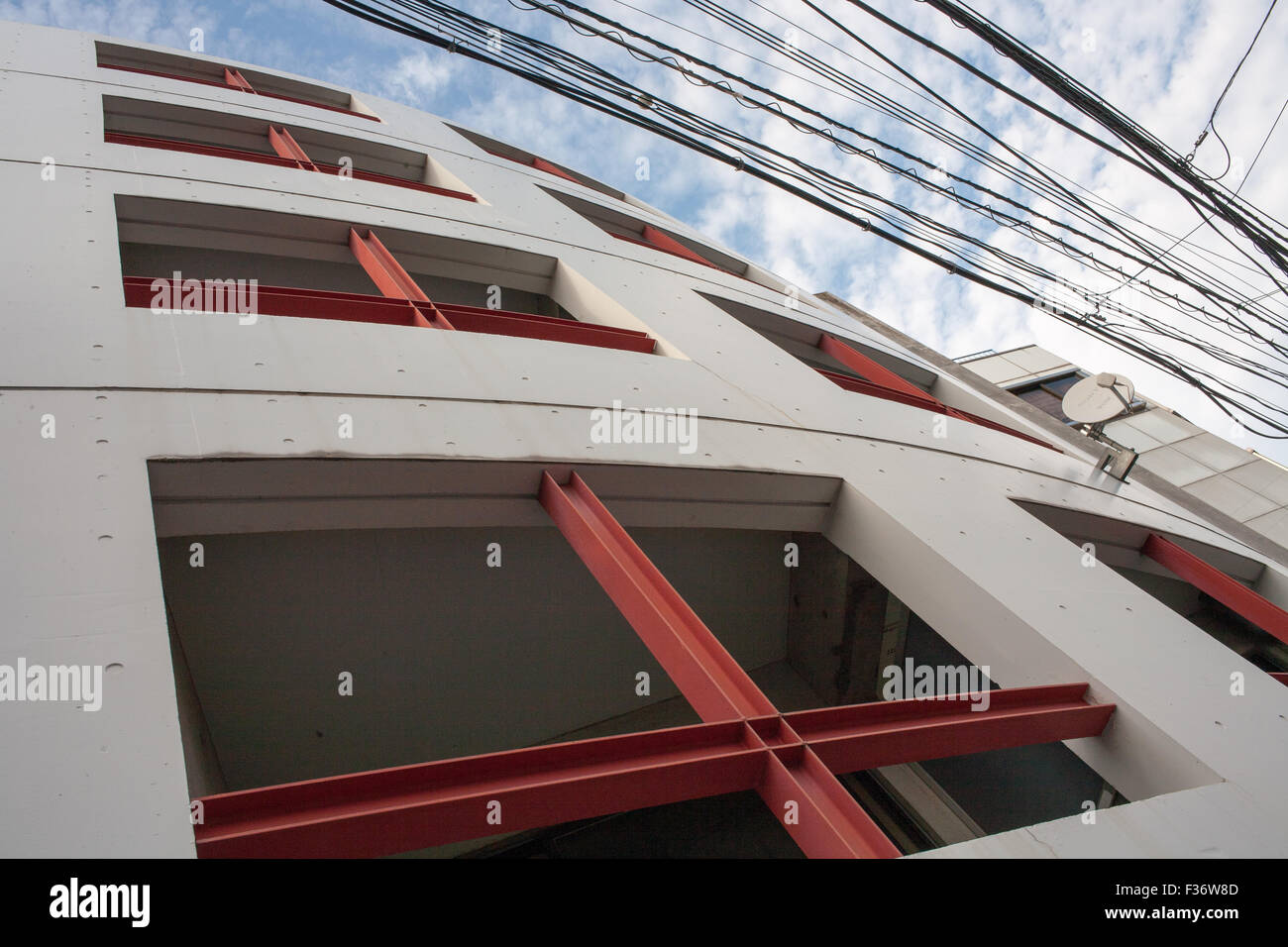 Curved concrete structure hi-res stock photography and images - Alamy