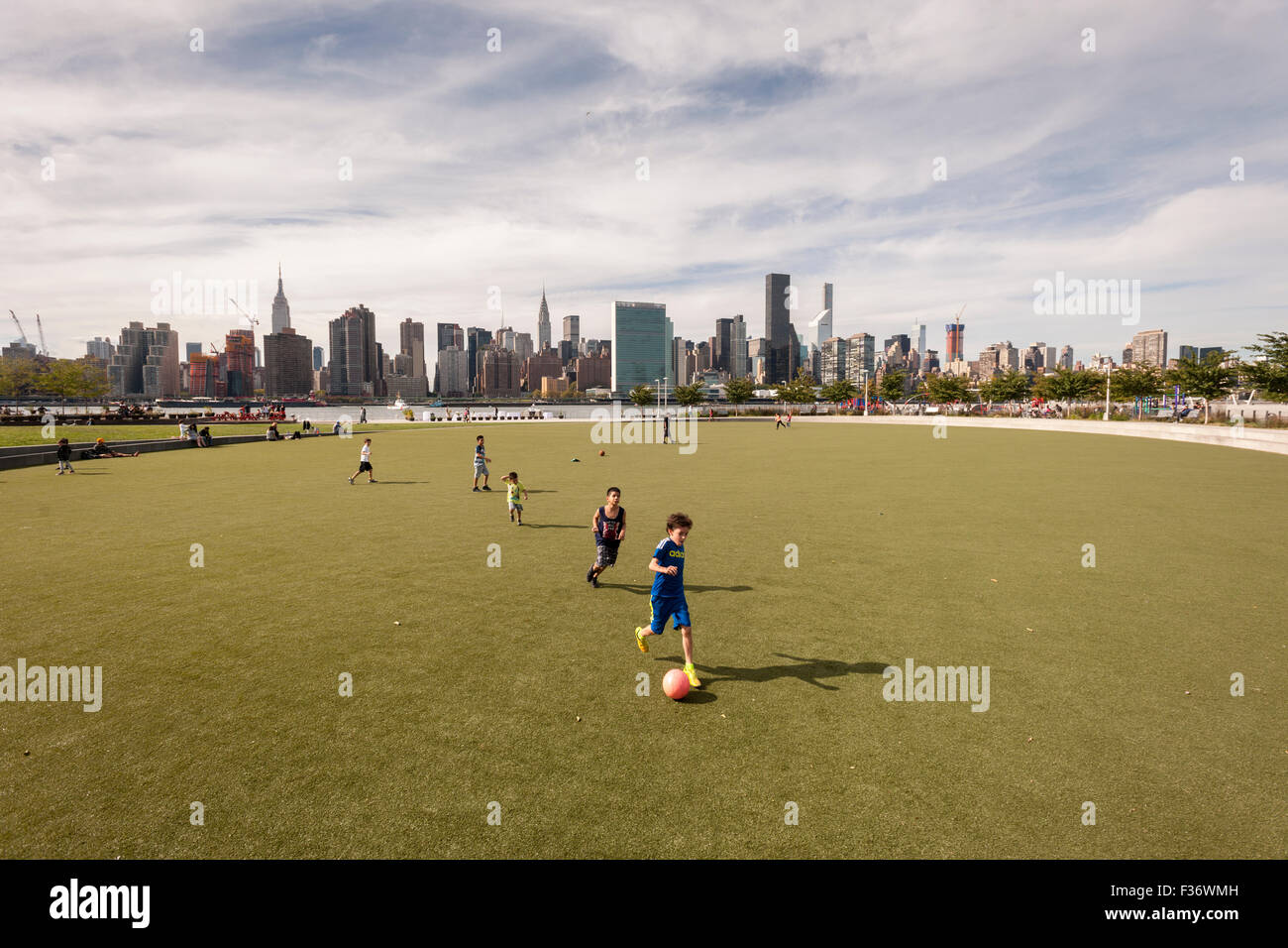 Industrial skyline kids hires stock photography and images Alamy