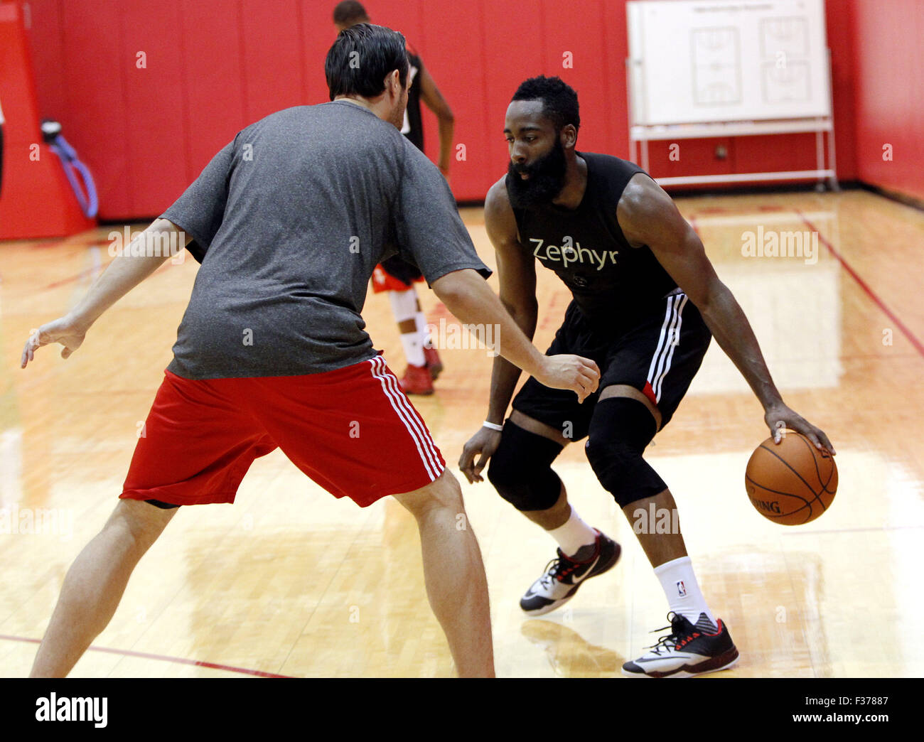 James harden hi-res stock photography and images - Alamy