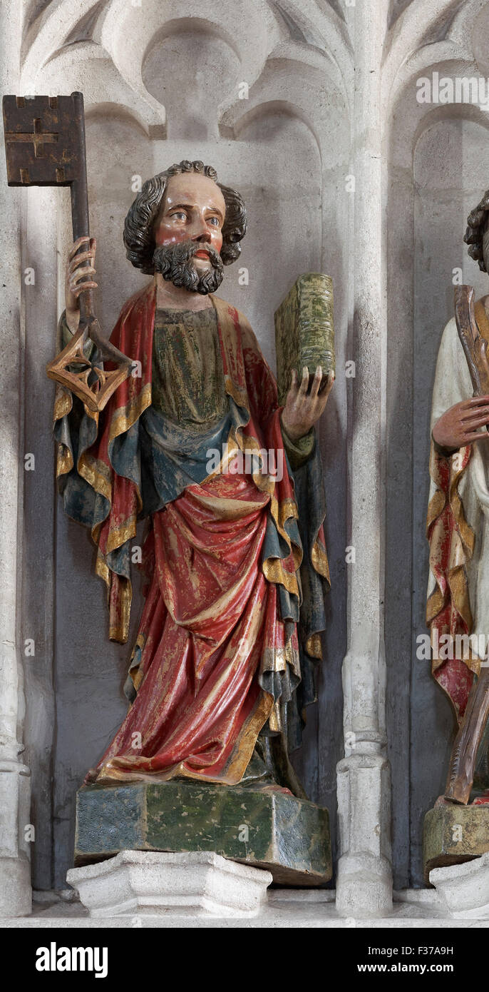Apostle Peter, Gothic wooden sculpture, parish church of St. Mauritius, Spitz, Wachau, Waldviertel, Lower Austria, Austria Stock Photo