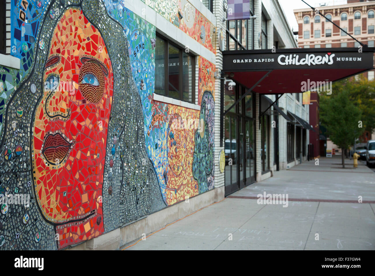 Grand Rapids, Michigan - A mosaic on the wall outside the Grand Rapids Children's Museum. Stock Photo