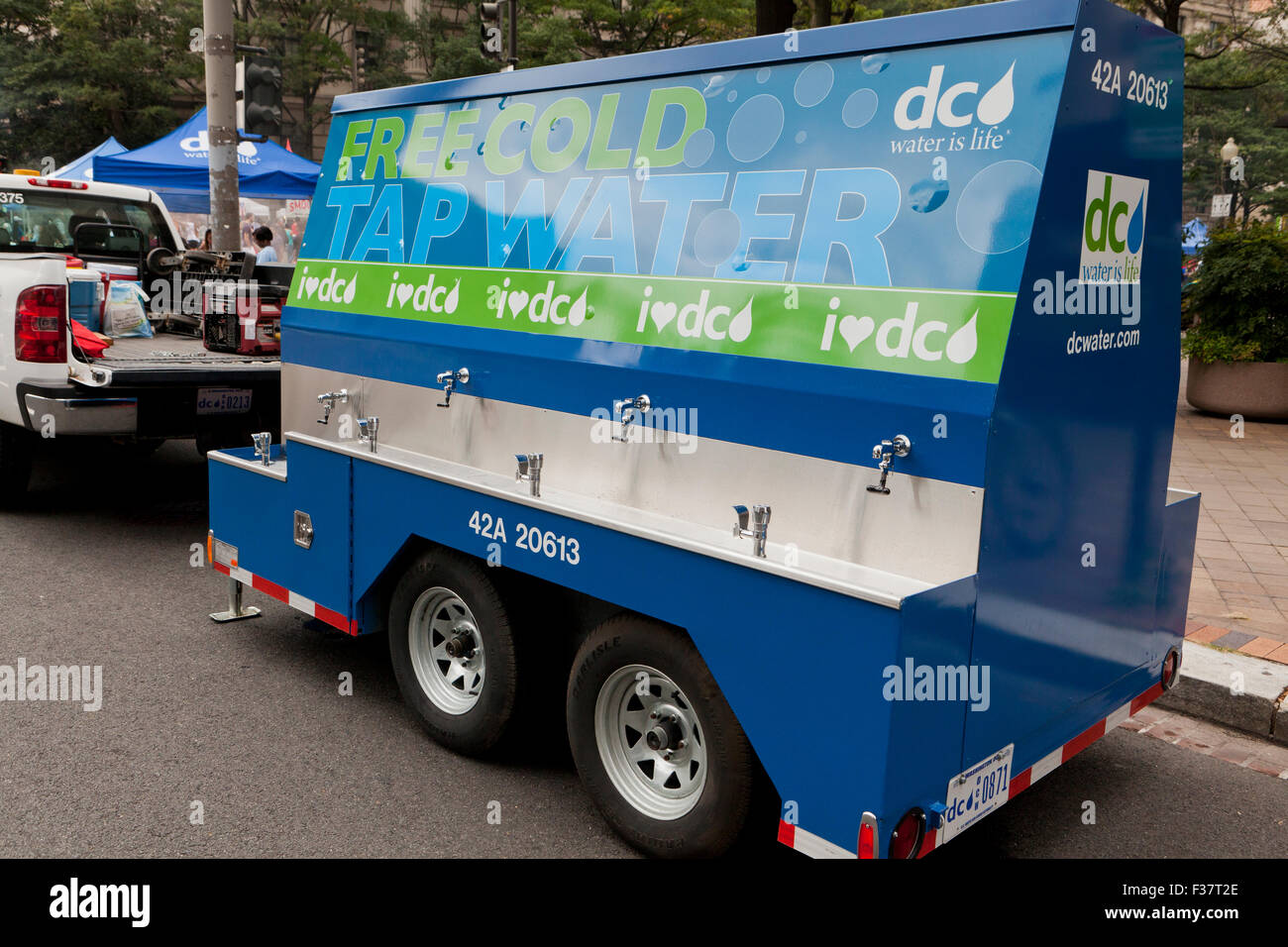 Mobile public drinking water station an an outdoor event - Washington