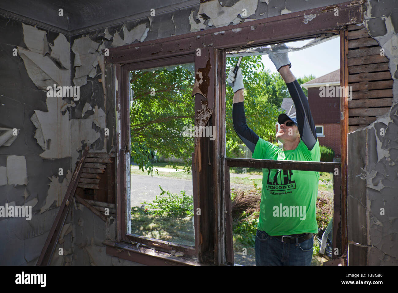 Detroit, Michigan Volunteers from Life Remodeled, a nonprofit