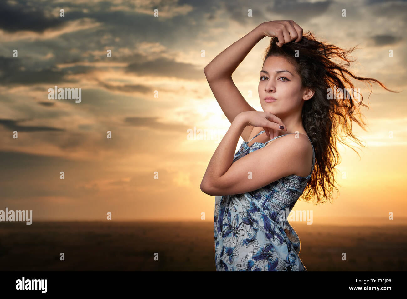 Featured image of post Plain Background Hd Portrait : 7,000+ vectors, stock photos &amp; psd files.