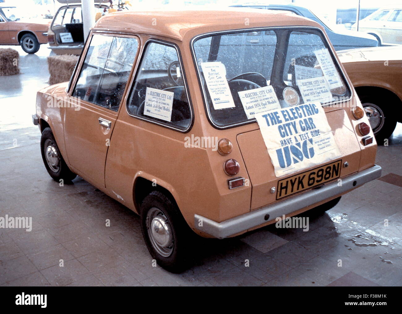 AJAXNETPHOTO. 1976. PORTSMOUTH, ENGLAND. - ELECTRIC CAR - ON DISPLAY IN A CITY SHOWROOM, THE OPEL ELECTRIC CITY CAR. PHOTO:JONATHAN EASTLAND/AJAX REF:3 002 Stock Photo