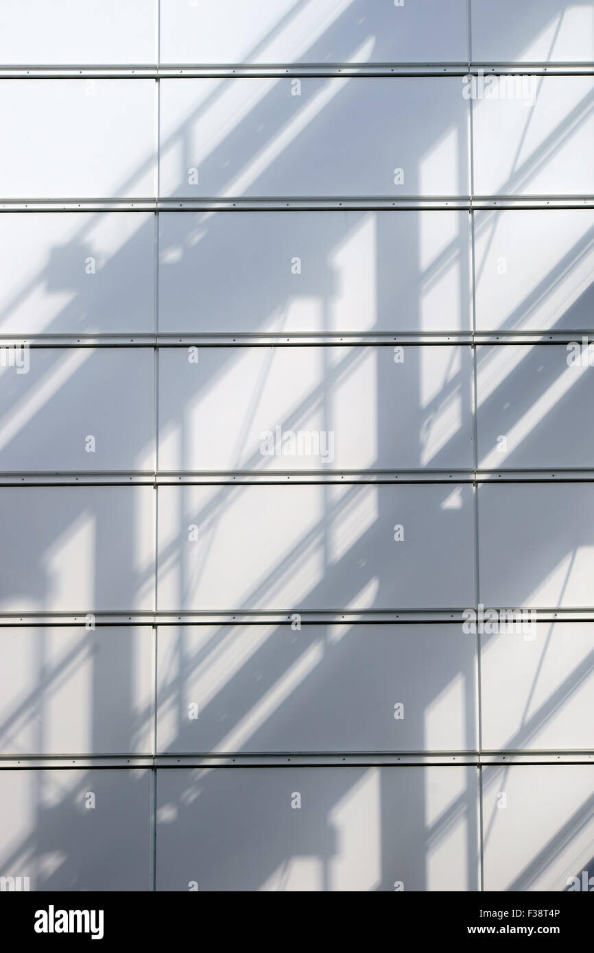Metal cladding hi-res stock photography and images - Alamy