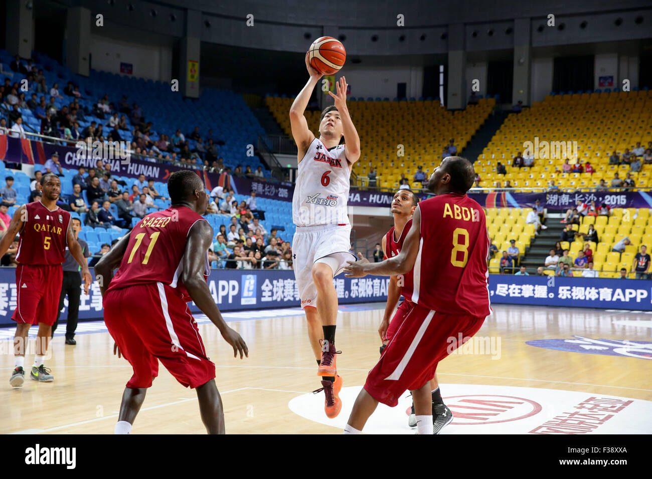 Changsha, China. 1st Oct, 2015. (L-R) Ali Saeed Erfan (QAT), Makoto Hiejima (JPN), Suliman Abdi Khalid (QAT) Basketball : 2015 FIBA Asia Championship for Men Quarterfinal match between Japan 81-67 Qatar at Changsha Social Work College's Gymnasium in Changsha, China . Credit:  Yoshio Kato/AFLO/Alamy Live News Stock Photo