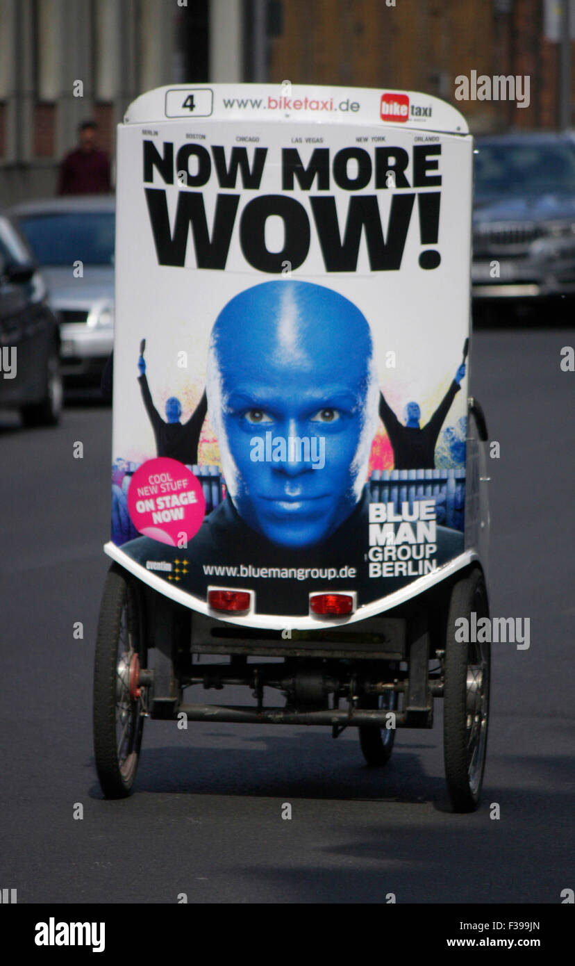 Werbeplakat fuer die Blue Men Group, Berlin. Stock Photo