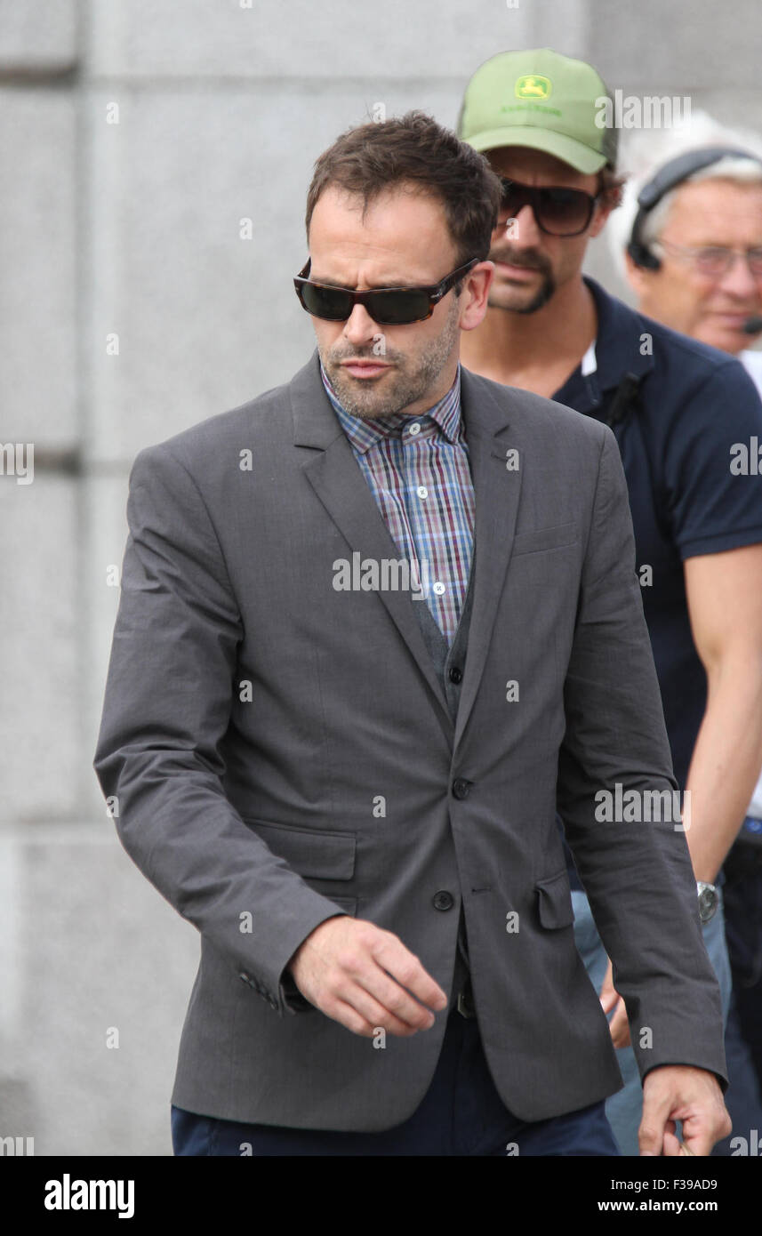 Jonny Lee Miller and Lucy Liu filming scenes for Elementary in London