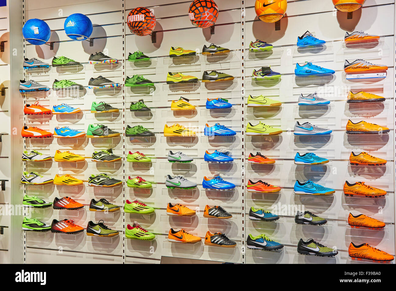 2,117 Shoe Wall Display Images, Stock Photos, 3D objects, & Vectors |  Shutterstock
