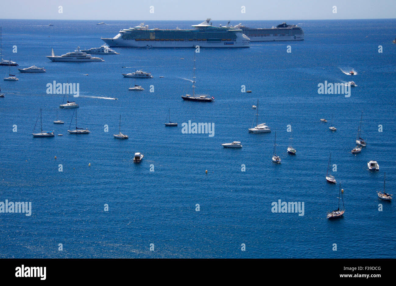 Villefranche sur Mer, Bucht, Mittelmeer, Cote d'Azur, Frankreich. Stock Photo