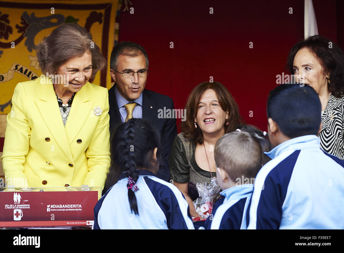 Madrid, Spain. 2nd Oct, 2015. Queen Sofia of Spain at the Red Cross fundraising event at Puerta del Sol on Little Flag Day ('Fiesta de la Banderita'), in Madrid, Spain. Credit:  Jack Abuin/ZUMA Wire/Alamy Live News Stock Photo