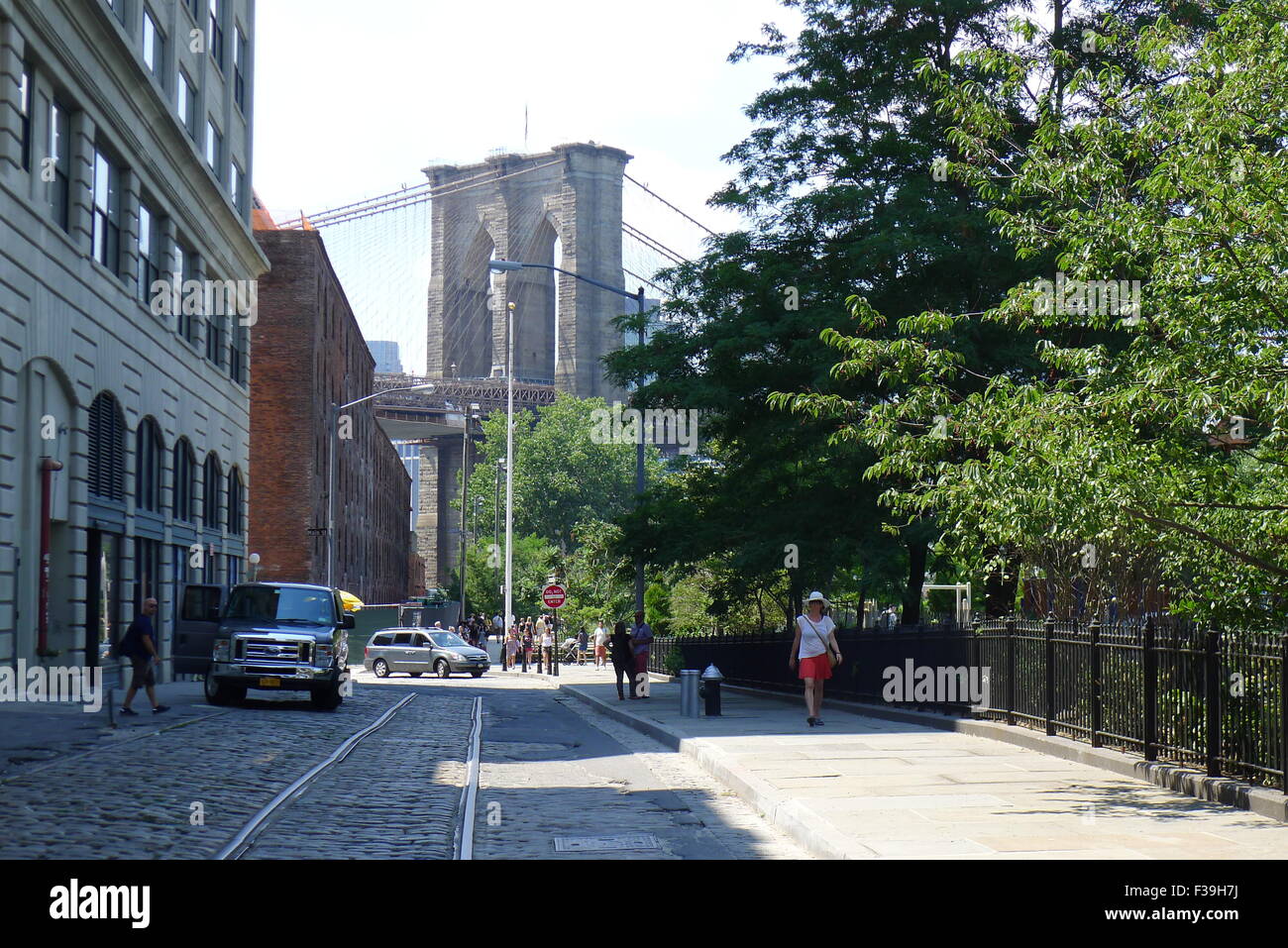 Scene of Plymouth Street and Brooklyn Bridge Stock Photo Alamy