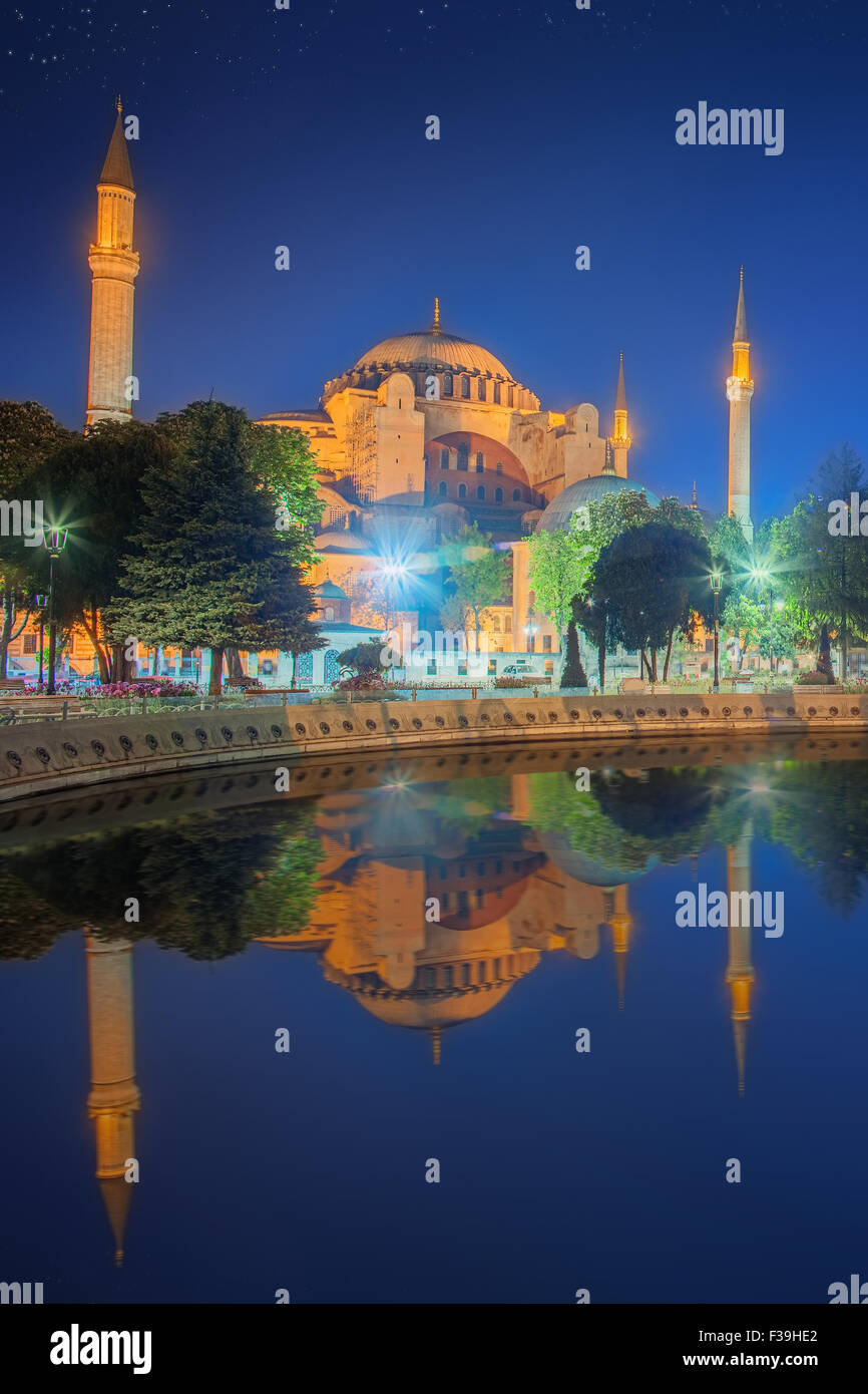 Hagia Sophia in Istanbul, Turkey early at the night Stock Photo - Alamy