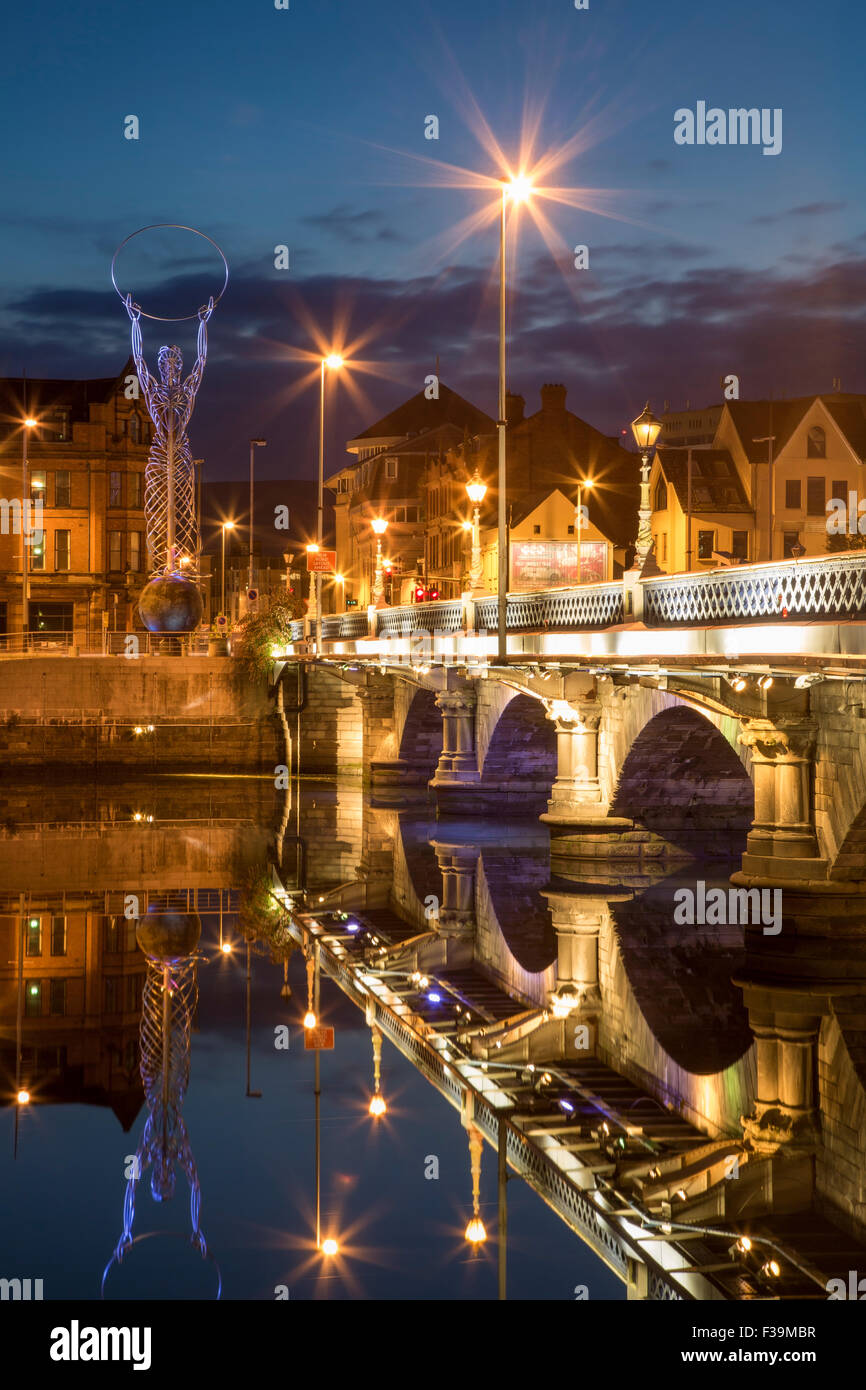 Beacon of Hope statue, Lagan Bridge and town of Belfast, County Antrim, Northern Ireland, UK Stock Photo