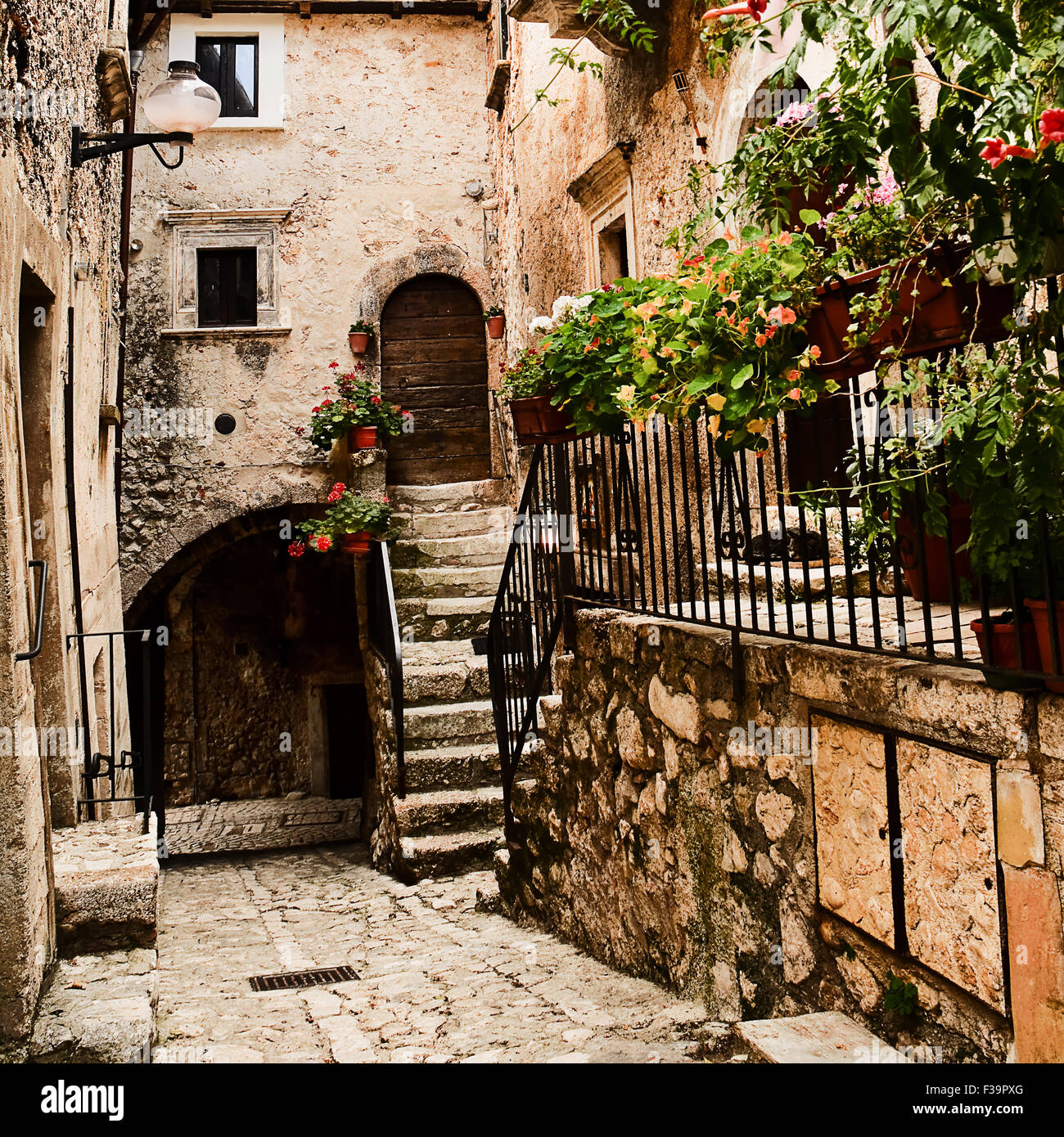 Santo Stefano di Sessanio, famous village in Italy Stock Photo Alamy