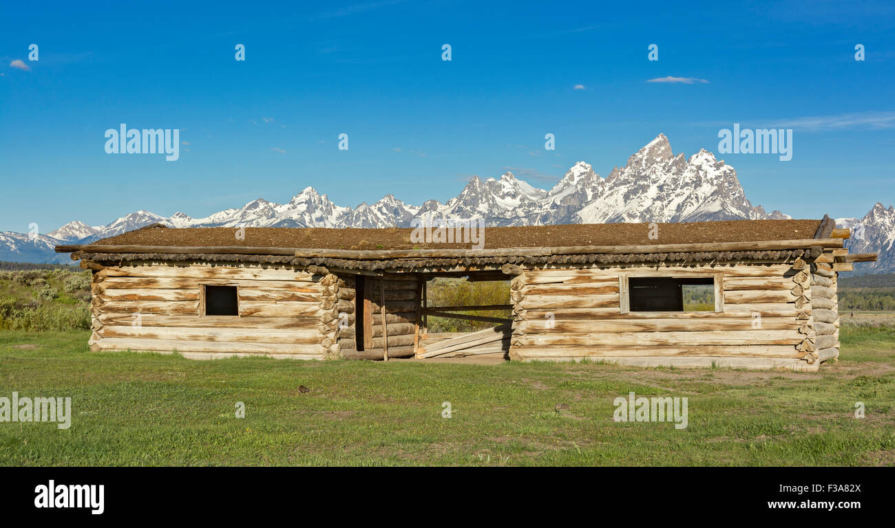 Wyoming, Grand Teton National Park, Cunningham Cabin built 1885, double-pen log cabin aka dog-trot style building Stock Photo