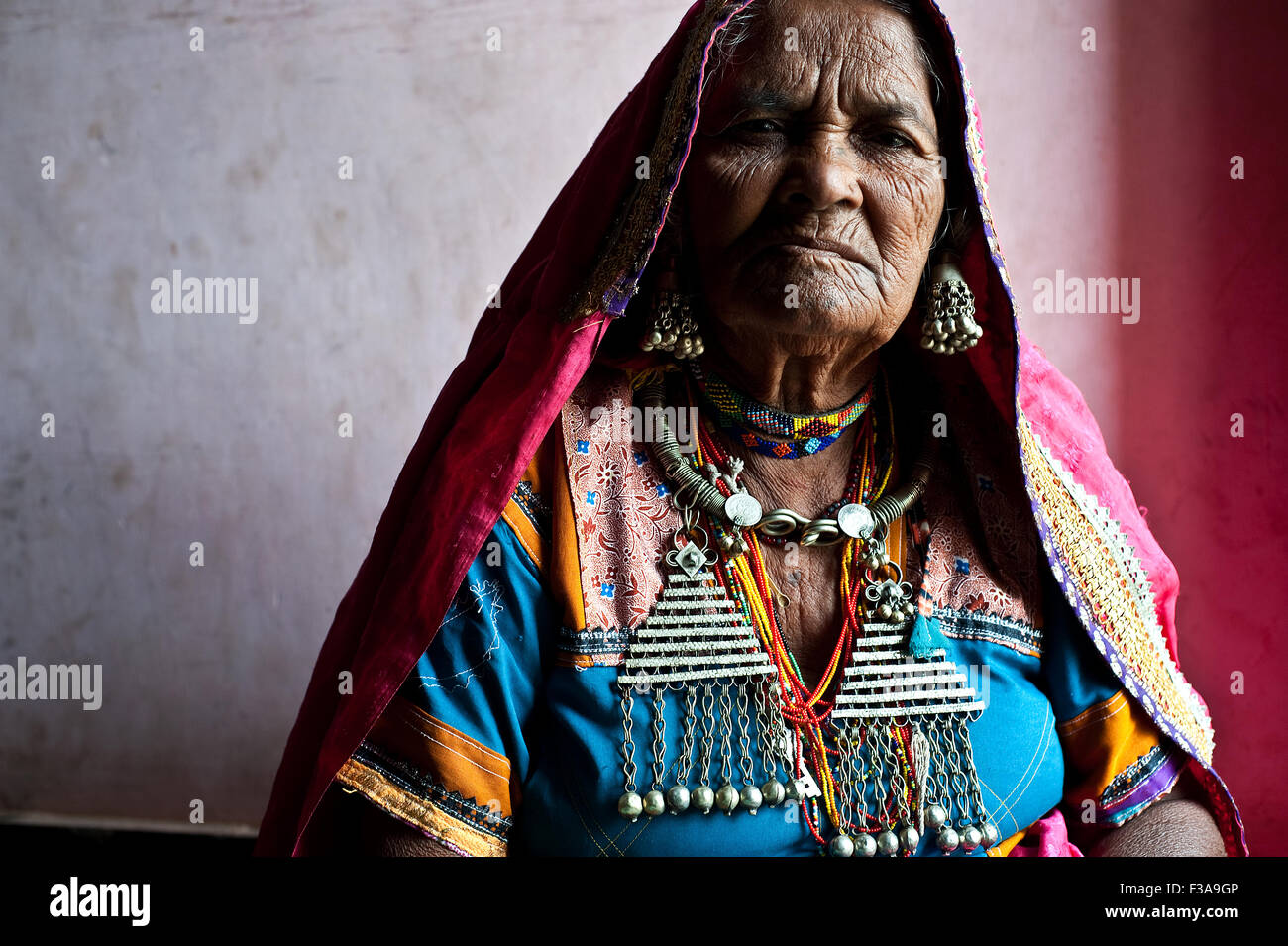Woman belonging to the Lambani caste ( India) Stock Photo