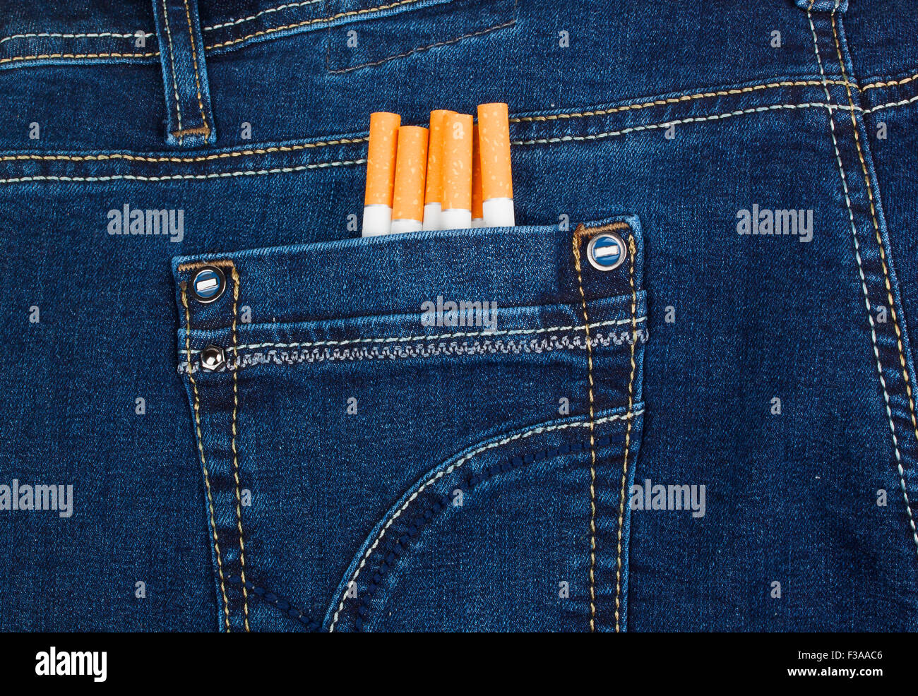 pictures of marlboro cigarettes Marlboro 100 Box Cigarettes 20 ct., 10 pk