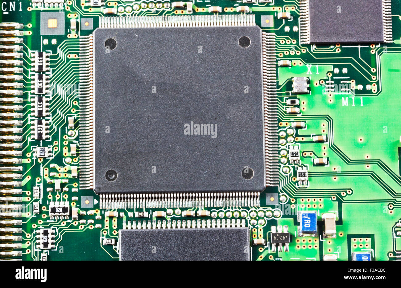 Green printed circuit board hi-res stock photography and images - Alamy