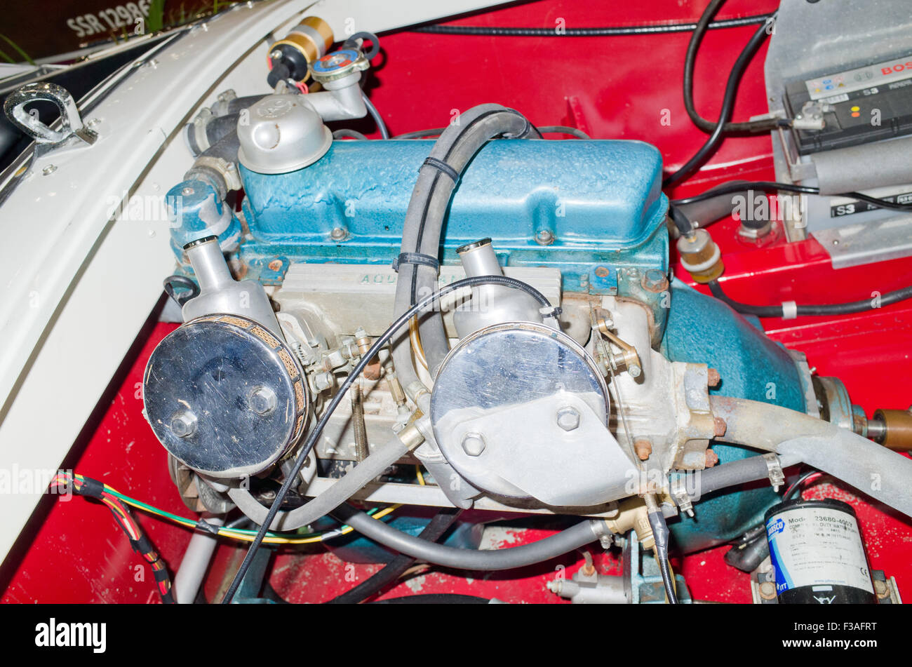 Speed boat engine hires stock photography and images Alamy