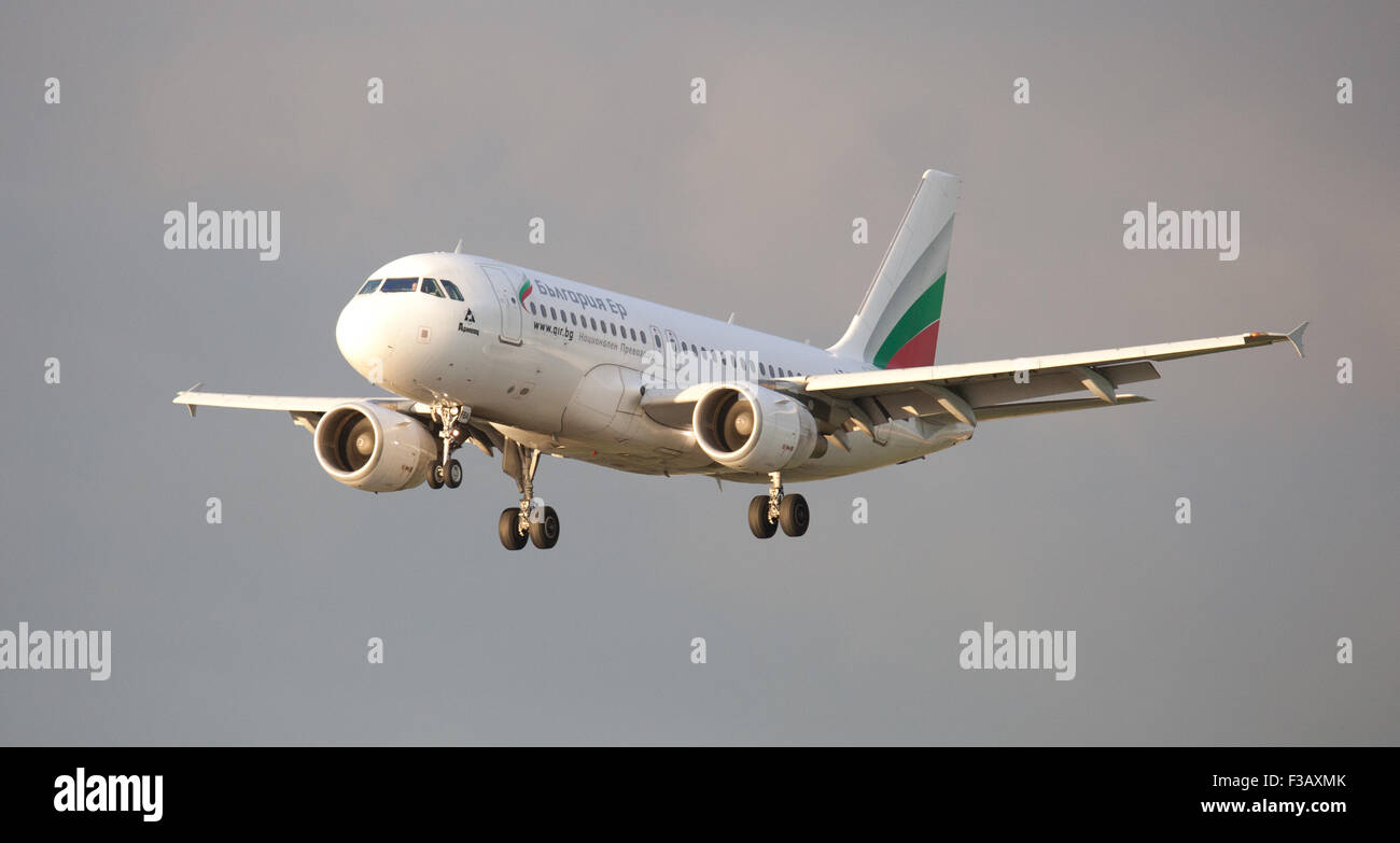 Bulgaria Air Airbus a319 LZ-FBA coming into land at London Heathrow Airport LHR Stock Photo