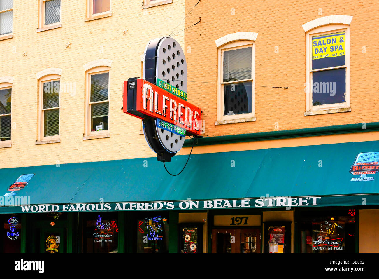Alfred's Restaurant and overhead sign on Beale Street in