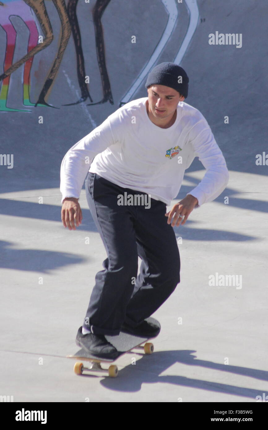 2015 Vans US Open of Surfing - Skateboard Pros compete in the Van Doren  Invitational at Huntington Beach Featuring: Ronnie Sandoval Where:  Huntington Beach, California, United States When: 02 Aug 2015 Stock Photo -  Alamy