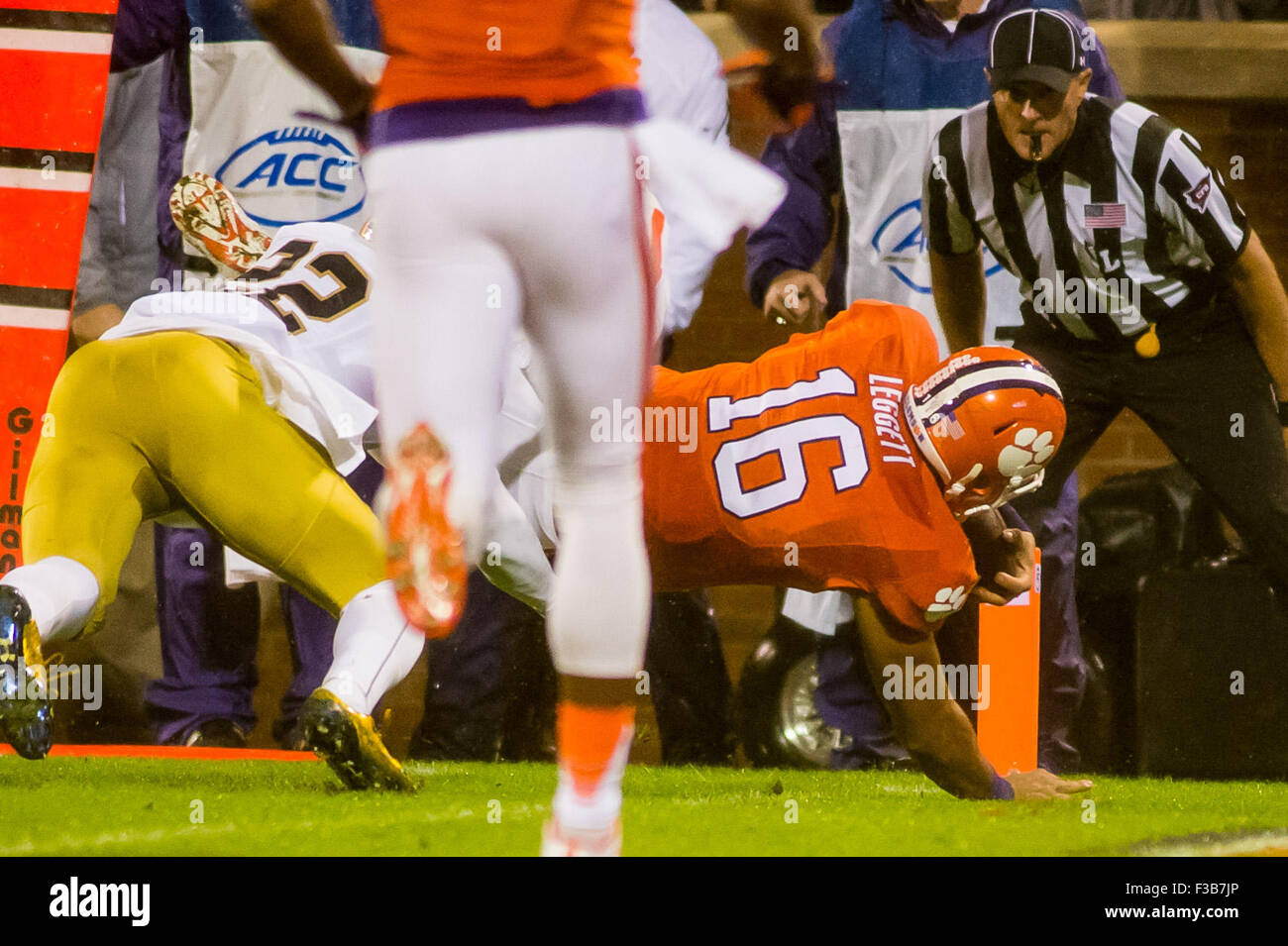 Clemson Tigers Tight End Jordan Leggett 16 Scores A