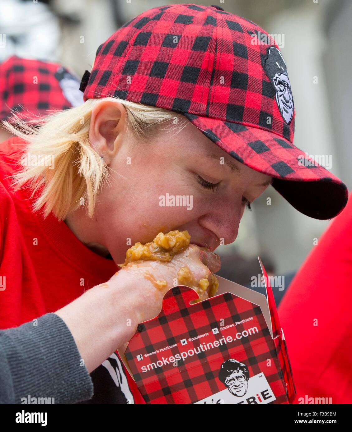 Toronto, Canada. 3rd Oct, 2015. A contestant participates in the 2015