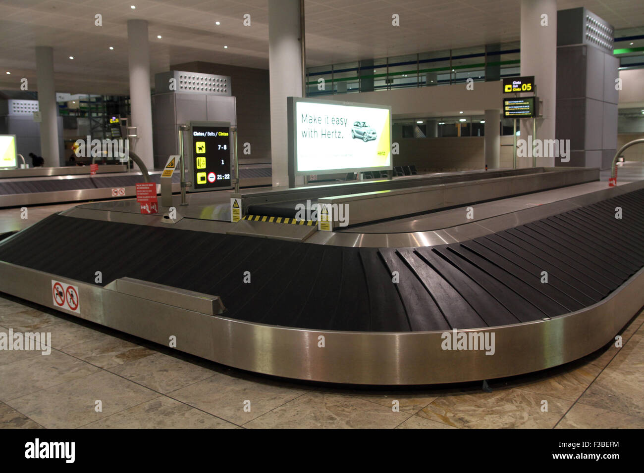Alicante Airport Spain Baggage reclaim credit image Jack Ludlam