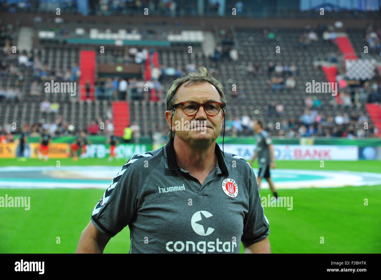 Ewald Lienen, FCSP Coach, DFB Pokal FC St. Pauli vs. Borussia Mönchengladbach, Hamburg, Germany. Editorial use only. Stock Photo