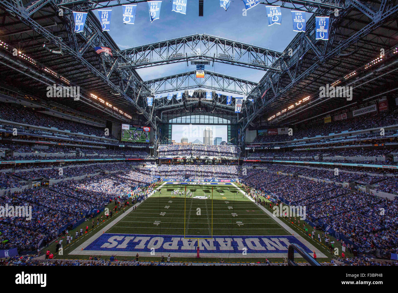 Lucas Oil Stadium In Indianapolis Indiana Stock Photo - Download Image Now  - Lucas Oil Stadium, Foal - Young Animal, American Football - Ball - iStock