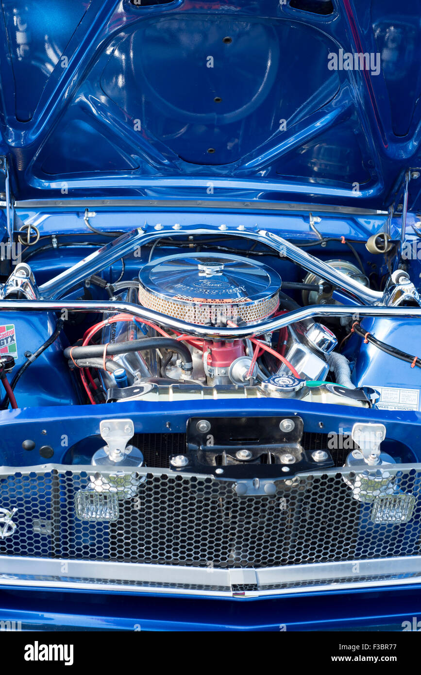 v8-engine-stock-photo-alamy
