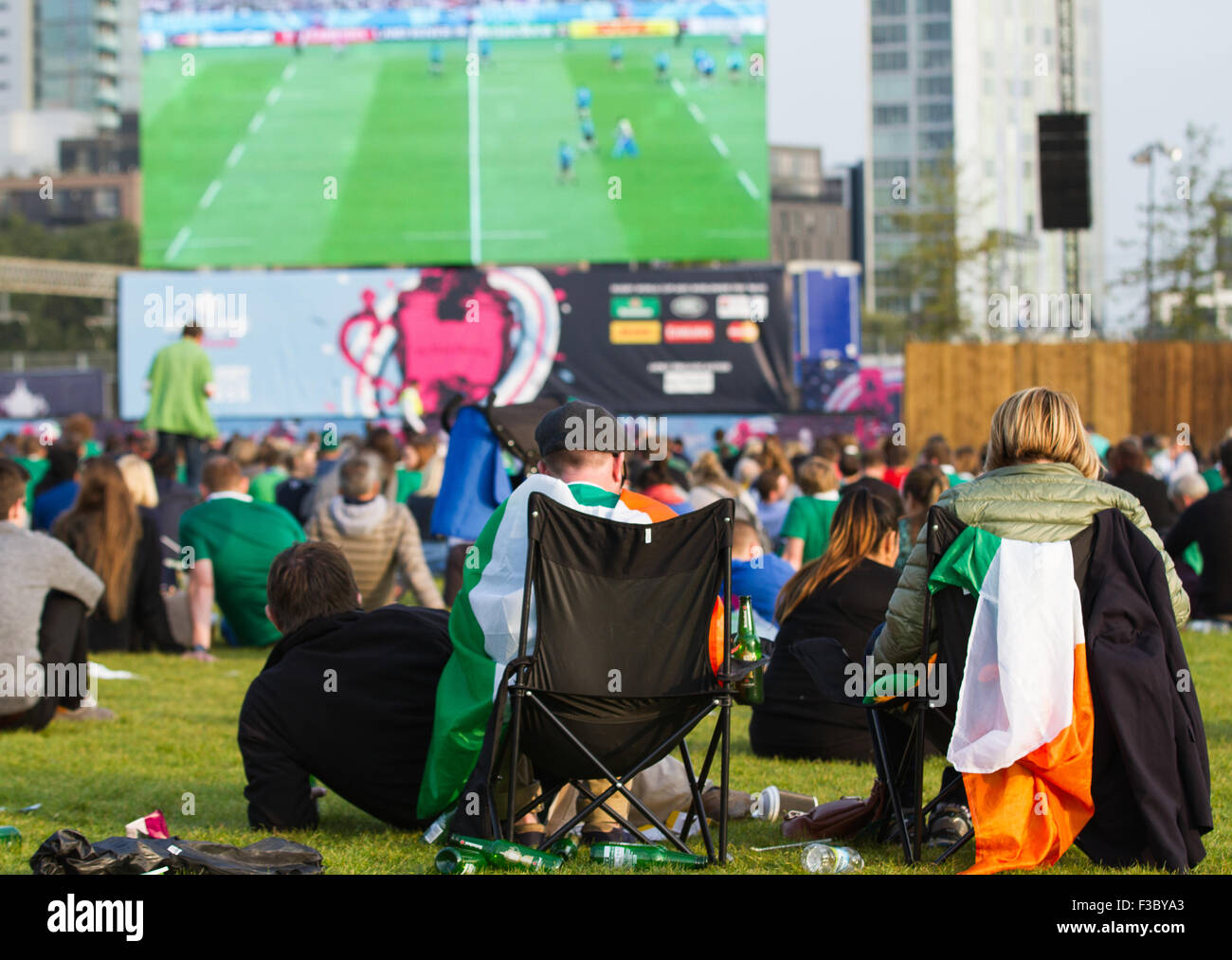 London, UK. 04th October 2015. Irish fans at the Queen Elizabeth