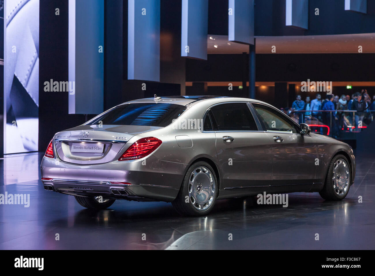 Удлинение Mercedes-Benz Maybach S-class | Лимузин Maybach | Lorens Group