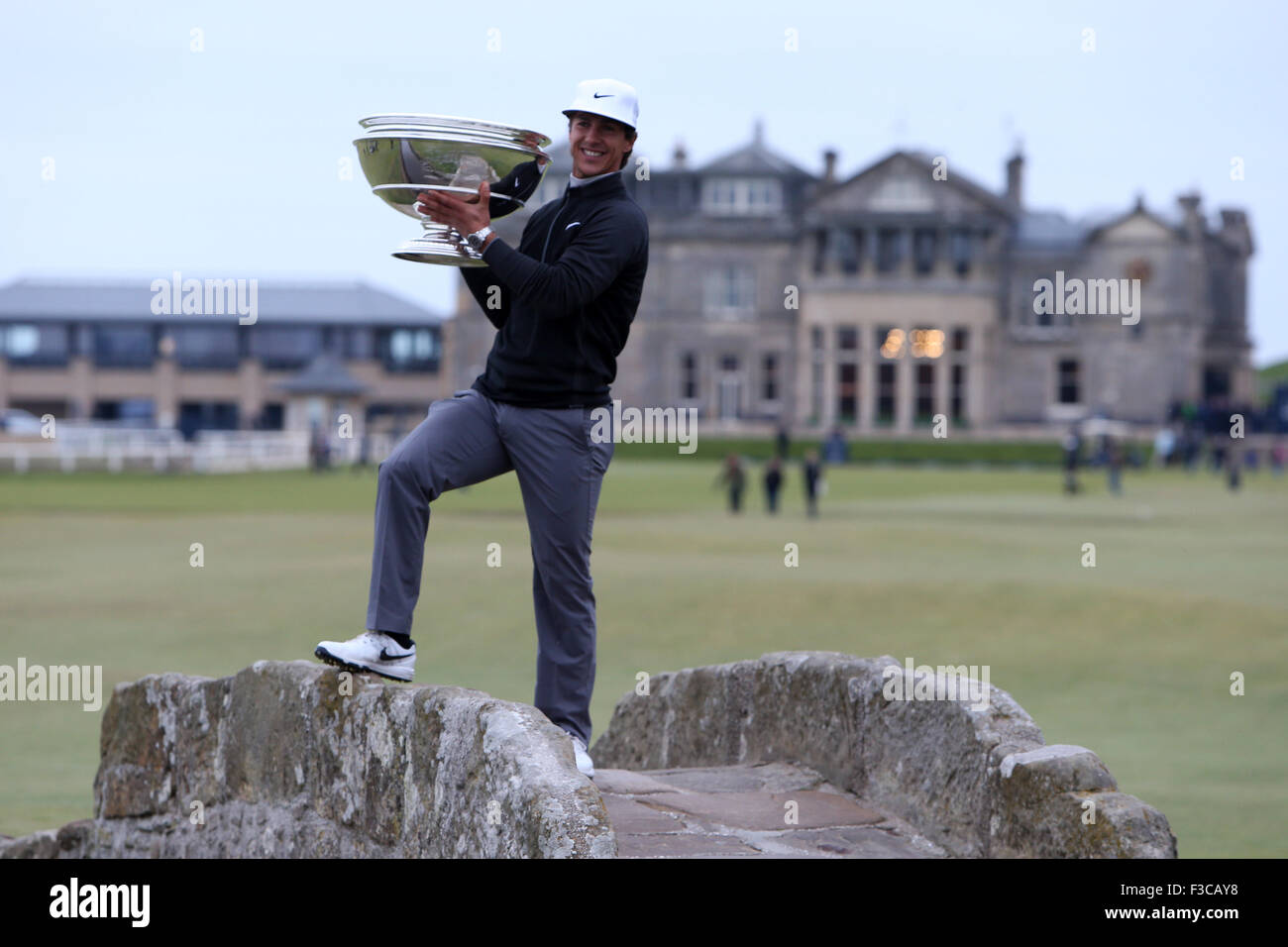 St Andrews, Scotland. 04th Oct, 2015. Alfred Dunhill Links Golf. Thorbjorn Olesen holds the Dunhull Trophy on the Swilcan Bridge Credit:  Action Plus Sports/Alamy Live News Stock Photo