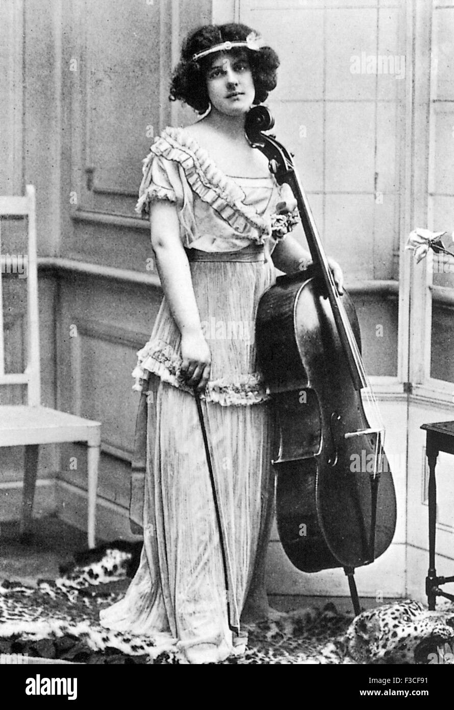 BEATRICE HARRISON (1892-1965) English cellist Stock Photo