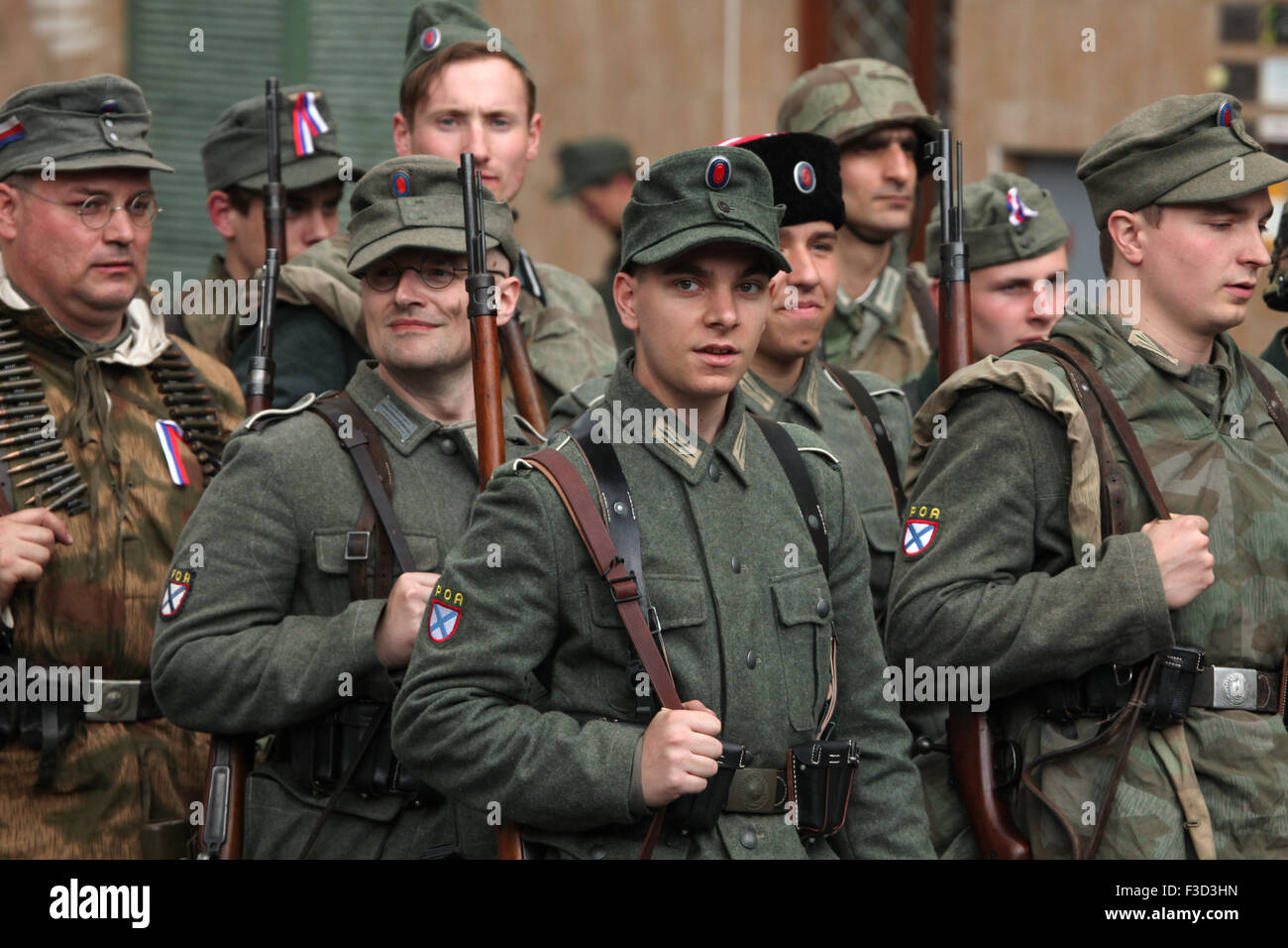 reenactors-uniformed-as-soldiers-of-the-russian-liberation-army-roa-F3D3HN.jpg