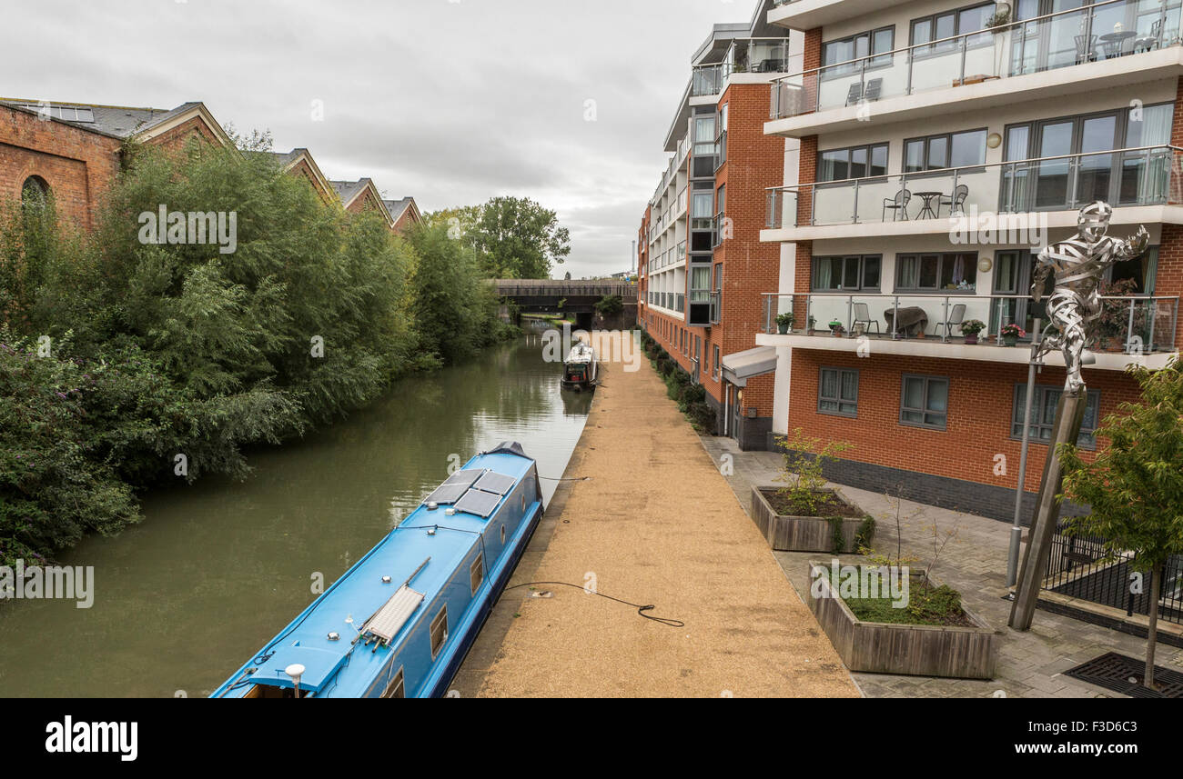 Grand Union canal in Wolverton Stock Photo