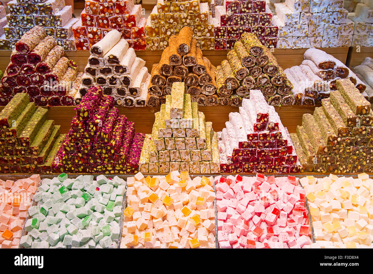 Famous turkish delights on the market Stock Photo Alamy