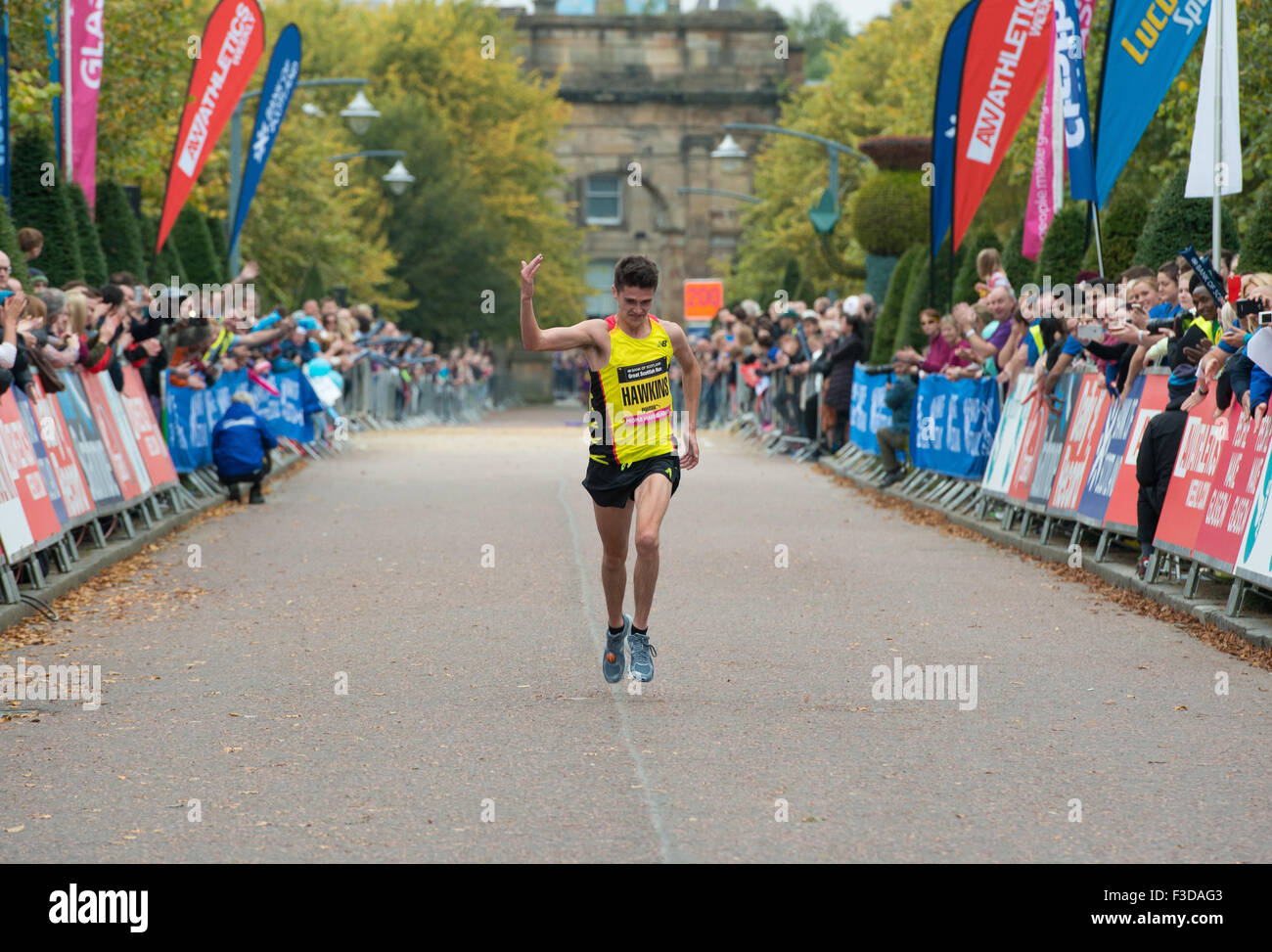 Scotland, UK. 4th October, 2015. Callum Hawkins from Kilbarchan finishes second in the Great Scottish Run 2015 Credit:  Robin McConnell/Alamy Live News Stock Photo