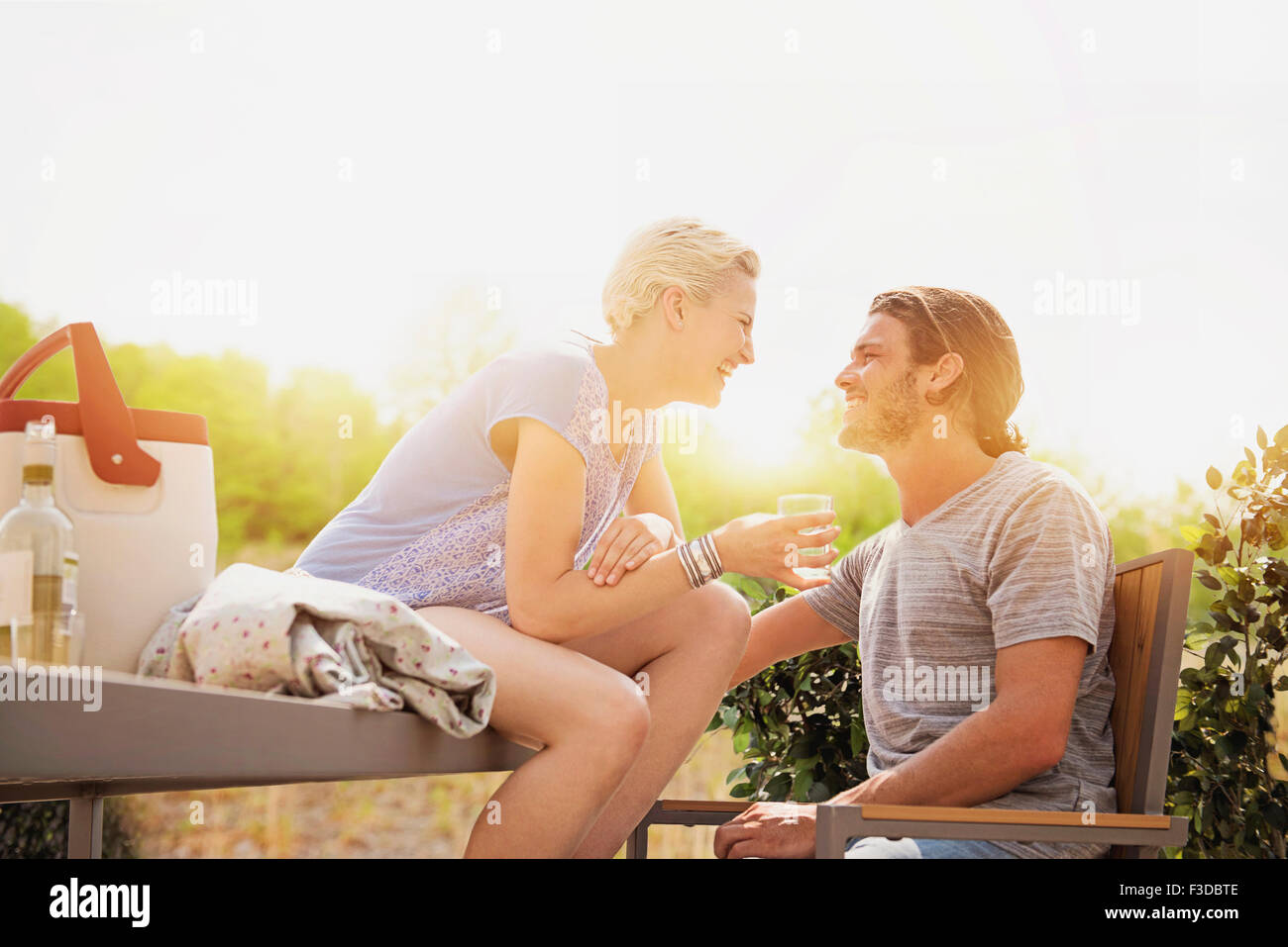 Anti couple hi-res stock photography and images - Alamy